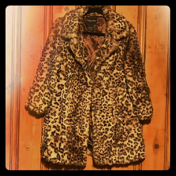 bagatelle Jackets & Blazers - Faux fur leopard print coat!